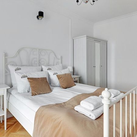 Dlugi Targ Street, Main Old Town & Riverside By Downtown Apartments 그단스크 외부 사진