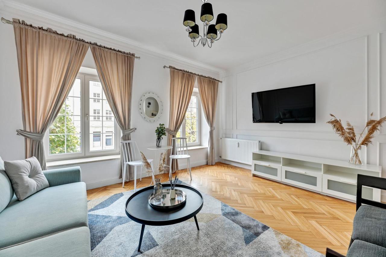 Dlugi Targ Street, Main Old Town & Riverside By Downtown Apartments 그단스크 외부 사진