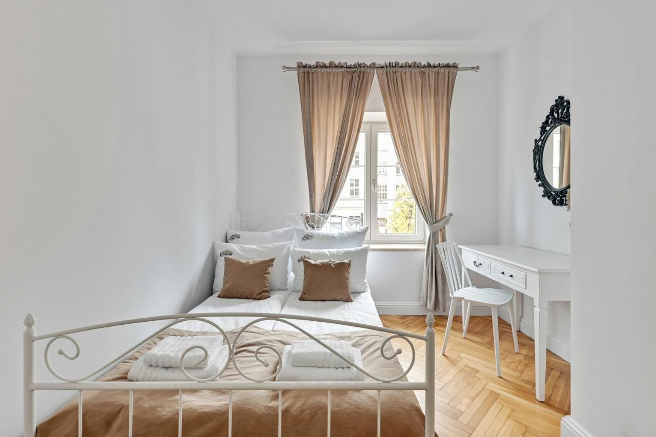 Dlugi Targ Street, Main Old Town & Riverside By Downtown Apartments 그단스크 외부 사진
